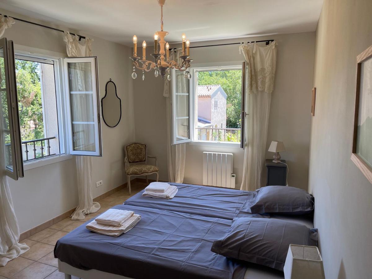 Les-pepites-de-badou Presentent Les Chenes Verts Ferienhaus *